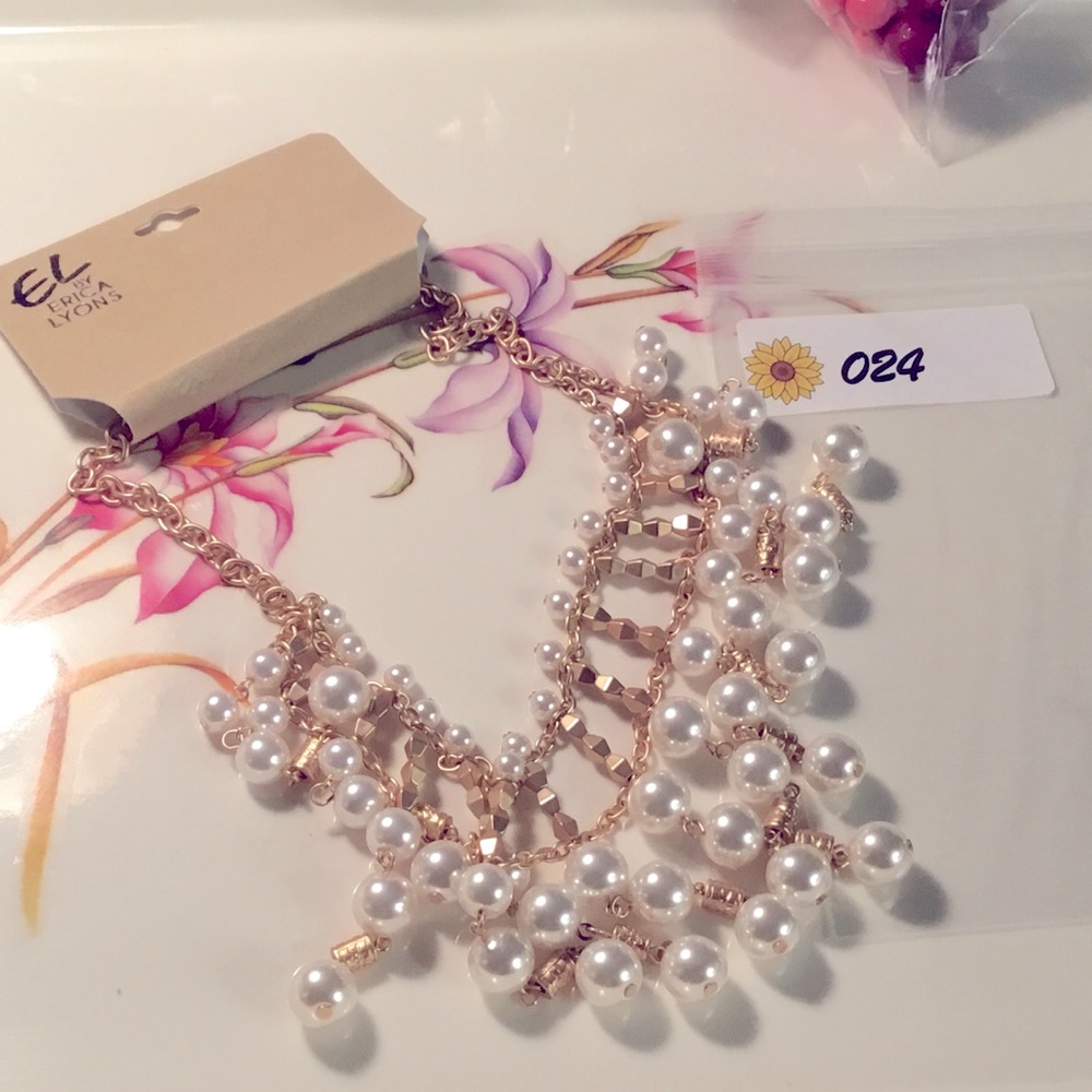 🔴PRICE DROP! #24 beaded necklace